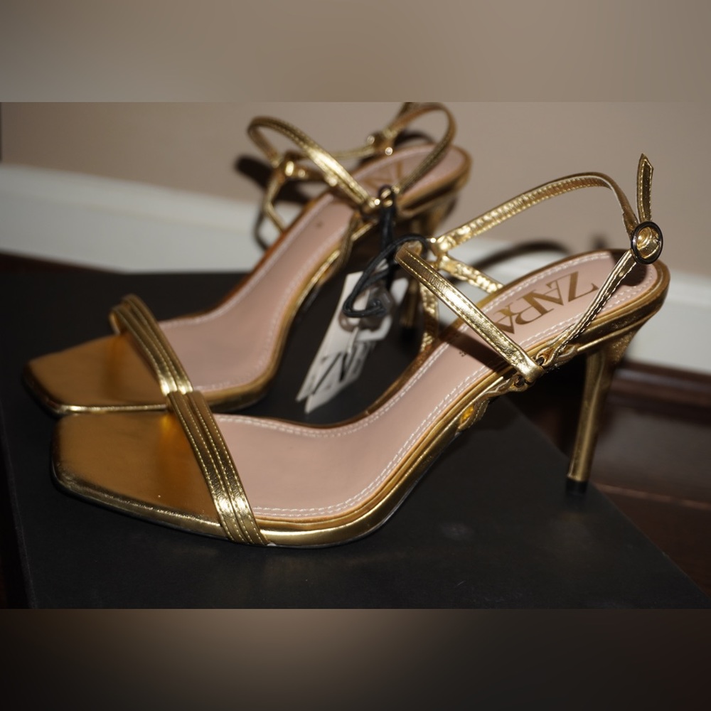 NWT Zara Gold heels 4inch heel